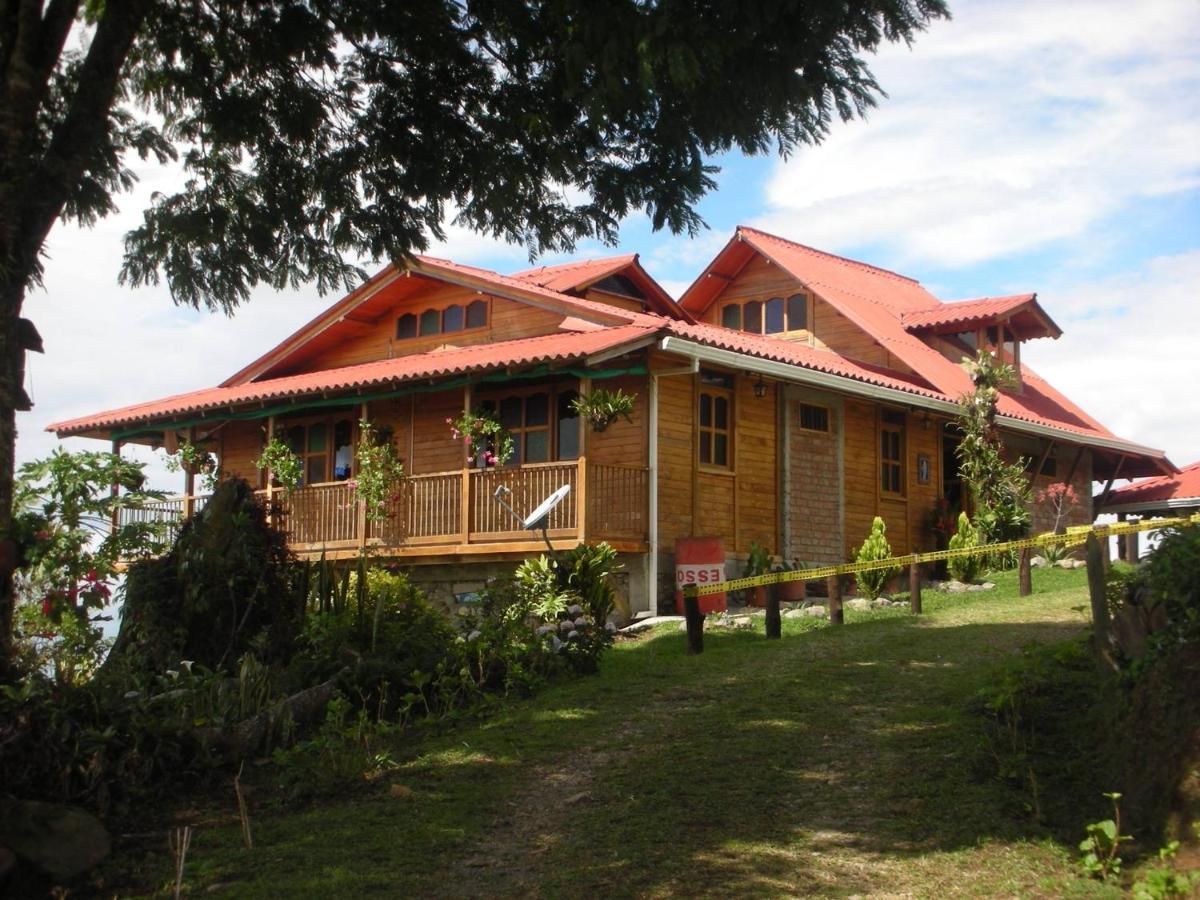 Finca Chalet La Tawa Sevilla  Exterior photo